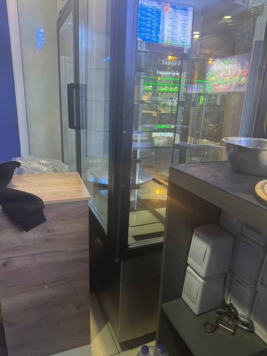 Shirinliklar  uchun muzlatgich