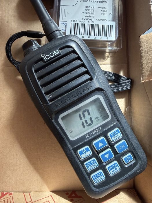 Statie emisie pentru ambarcatiuni Icom M23