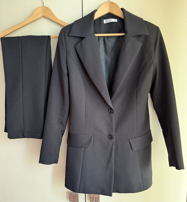 Дамски костюм от три части