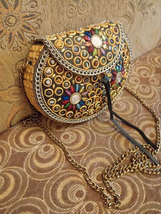 Продается сумка ручной работы.