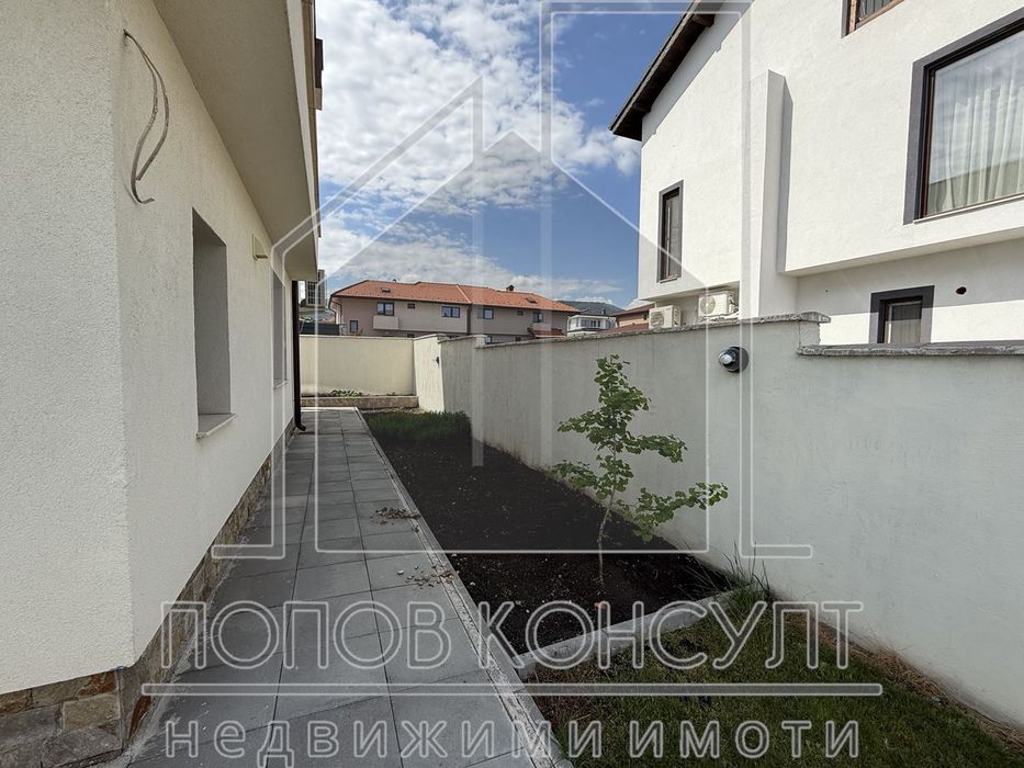 Продава се Къща в с. Белащица, Област Пловдив - 196 кв.м за 2220 €/кв.м - Снимка #3
