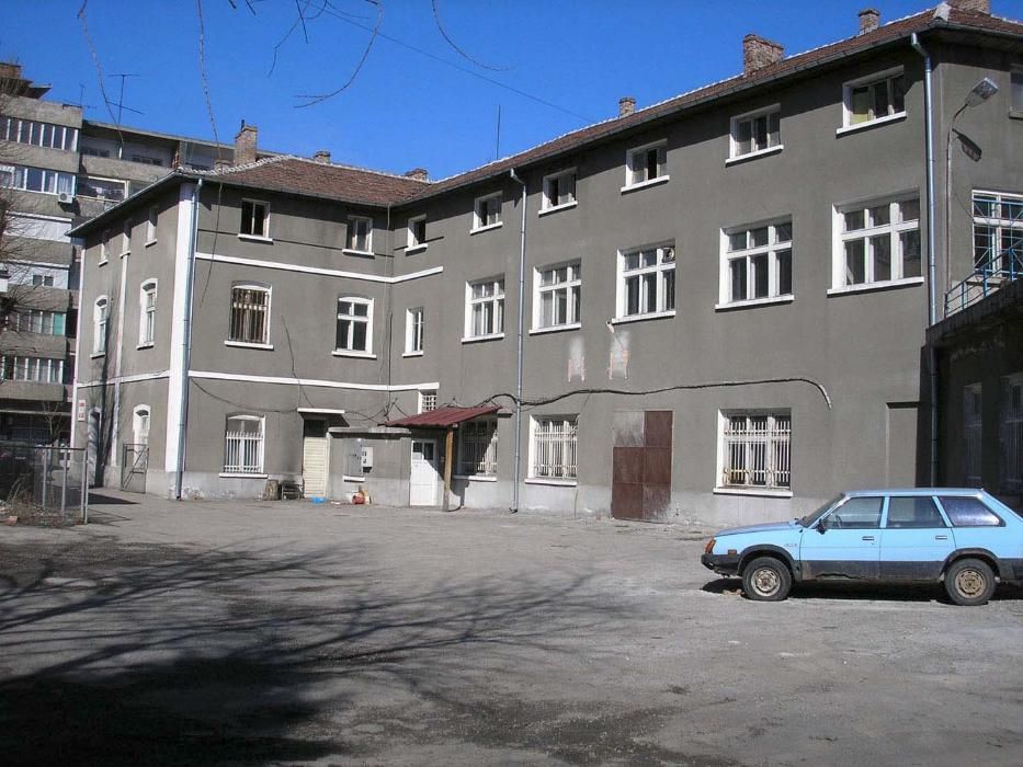 Помещения за производство и търговия