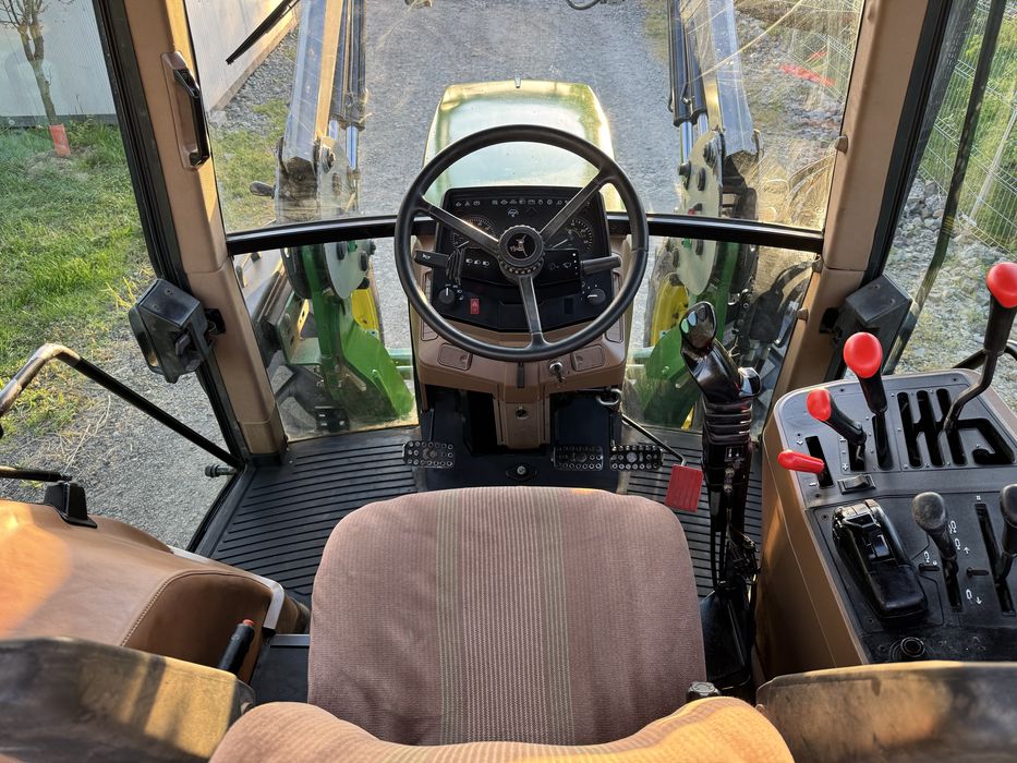 Tractor John Deere 6300 Cu Încărcător Frontal