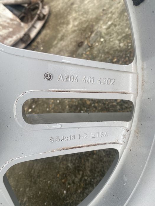 Джанти АМГ с гумите за Мерцедес W204