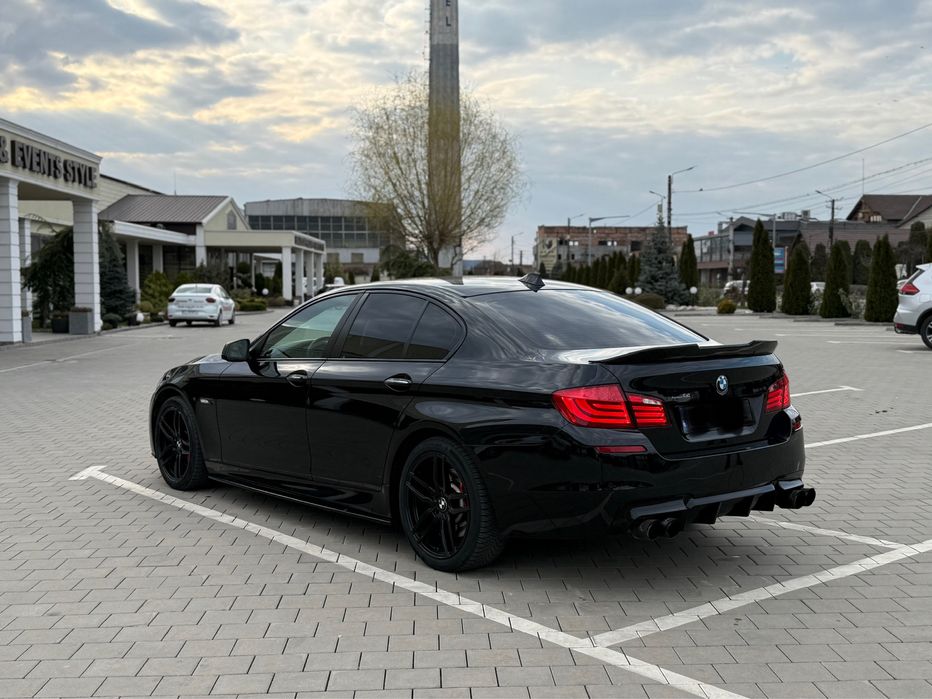 BMW 5 Series 2011 — imagine 5