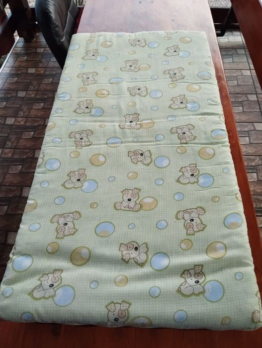 Vând saltea de cocos pt pătuț 60x120x10