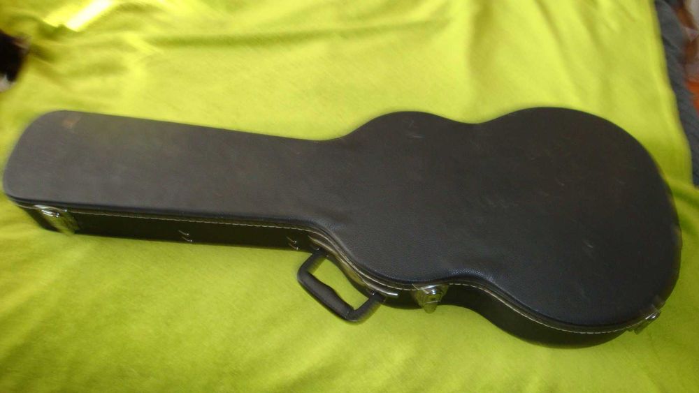 Продавам кубета за китара