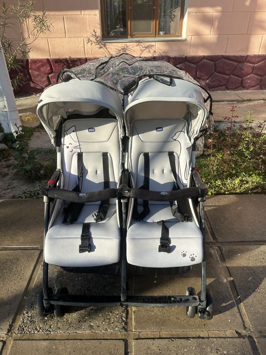 Коляска для двойняшек