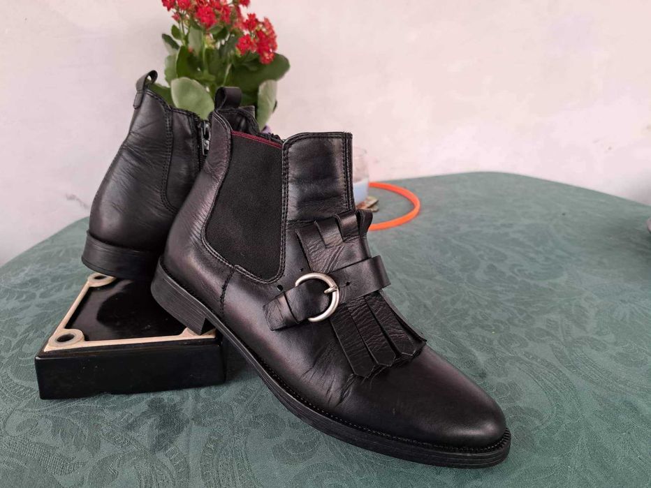 Черни дамски боти