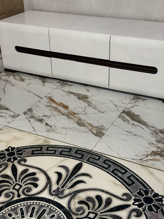 Тумба под телевизор