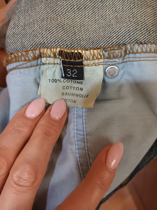 Дамски дънки на GUESS