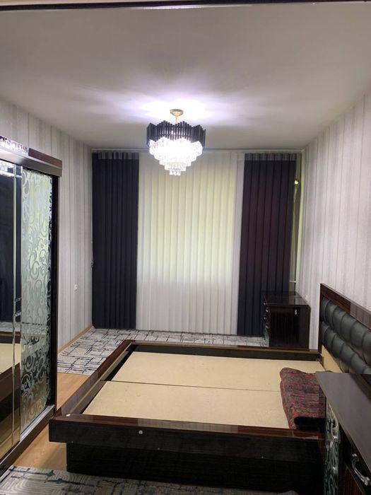 Квартира, жохон тилари олдида