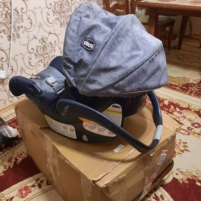 Продам коляску CHICCO Trio 2в1