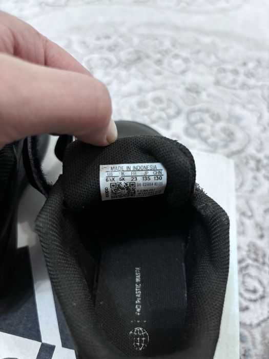 Кроссовки адидас в отличном состоянии