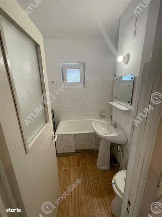 Apartament 4 camere decomandate balcon in zona Mihai Viteazu Sibiu