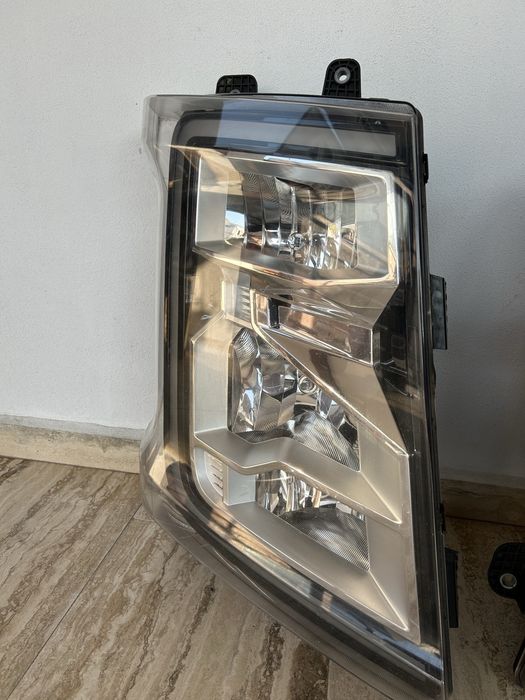 Set faruri halogen Ford Fmax