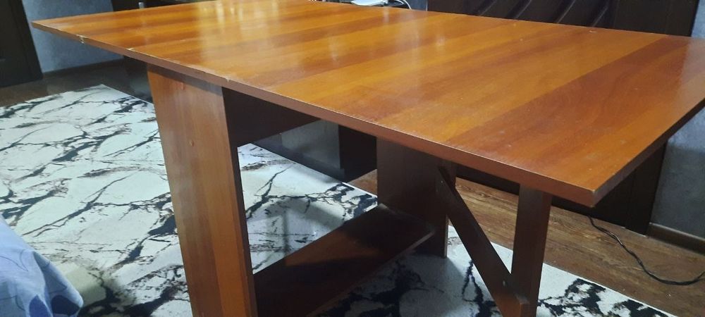 Стол раскладной удобный