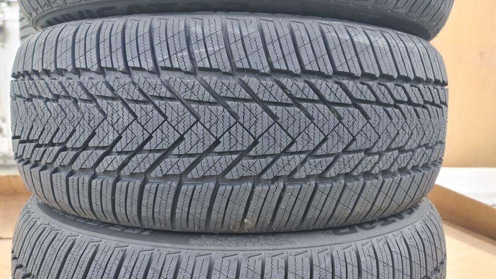 Lanvigator Wintergrip HP  195 50 R16