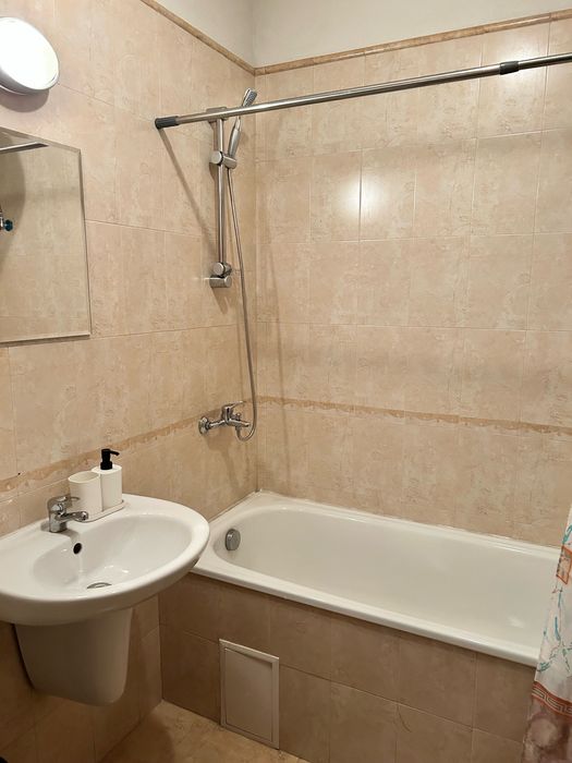 Дава се под наем Двустаен апартамент в Разлог - 65 кв.м за 350 € - Снимка #4