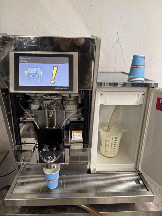 Thermoplan B&W3 aparat cafea profesional 2xrasnite + frigider lapte incorporat,touchscreen,full inox
