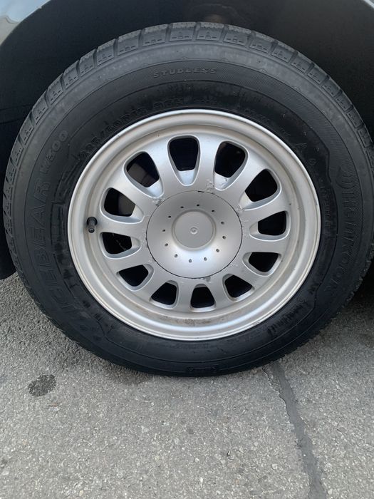 Vand roti bmw e39 stock cu anvelope de iarna