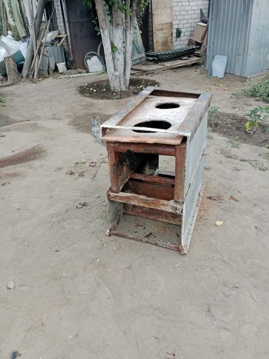 Продам печку  вадиного отопление