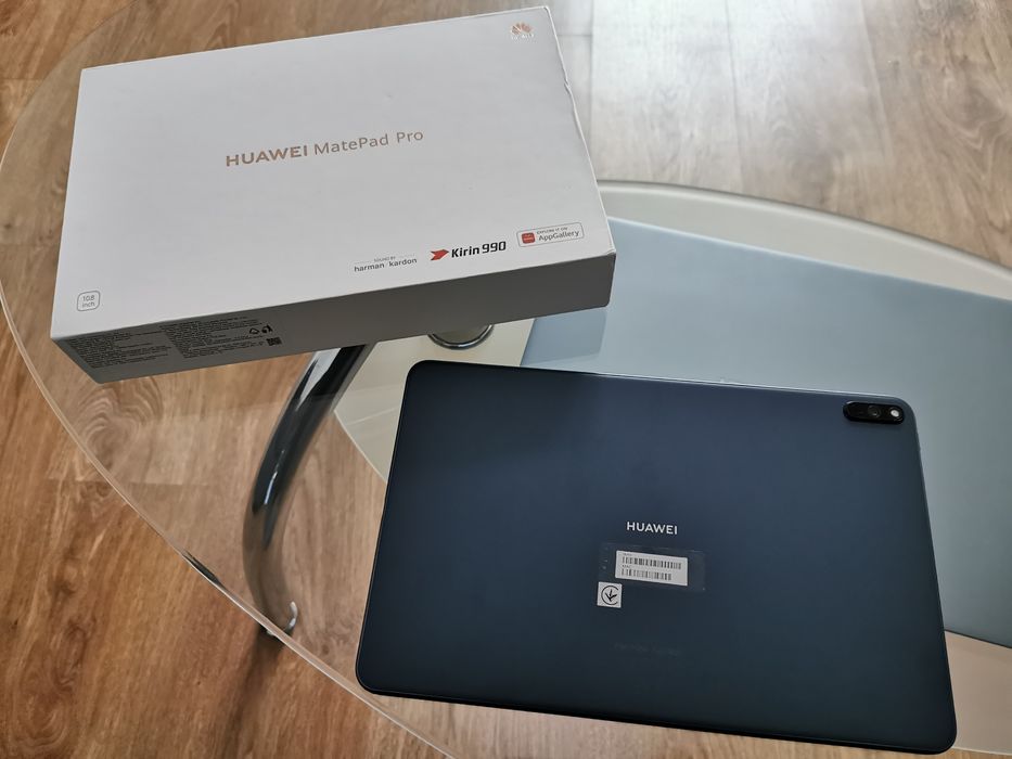 Tableta Huawei Matepad Pro 10.8 posibil defecta