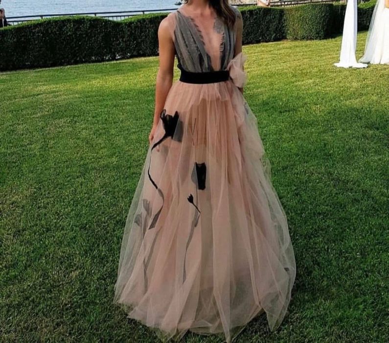 Официална дълга бежова рокля AVIN