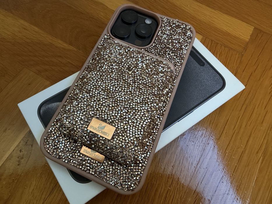 Iphone 15 pro max 256gb черен Swarovski case