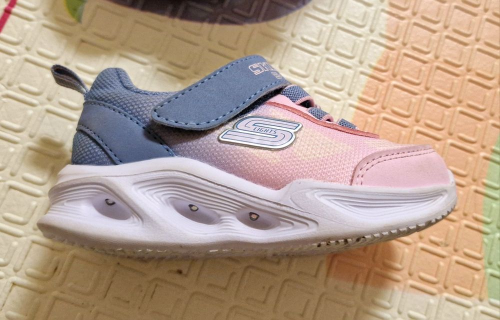 Светещи маратонки Skechers S-Lights, размер 21