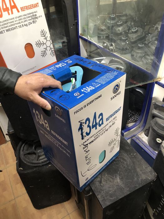 Фреон манометр фильтр все для обслужвание есть