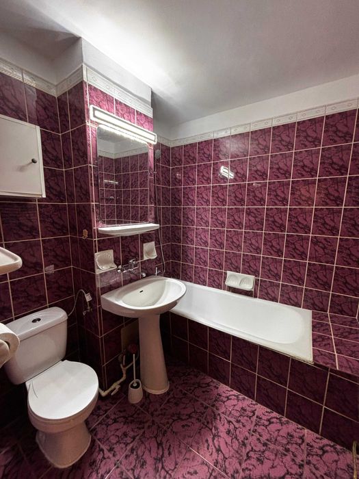 Apartament 3 camere, decomandat, parter, stradal, ideal birou, cabinet