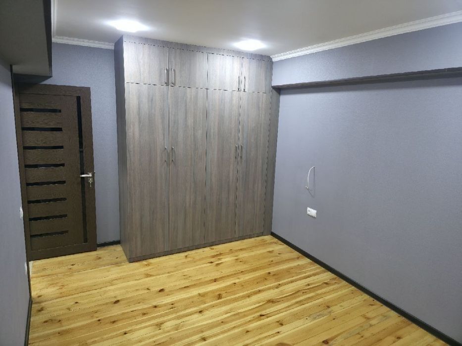 Продаётся квартира на Ц4 4/2/4 новый ремонт, кафе Бухара, 5 школа