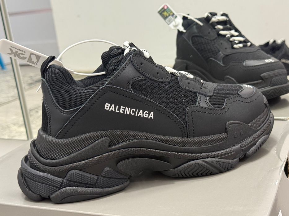 Balenciaga TripleS Negru