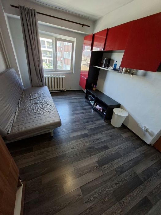 Caut colega de apartament