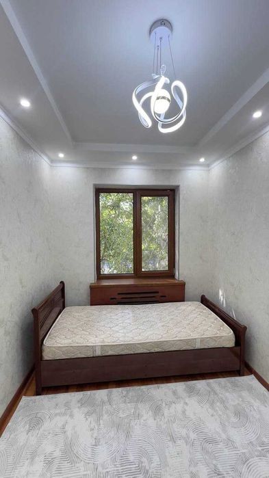Sotiladi 3/2/4, 77 seria, evro remont, mebel technika