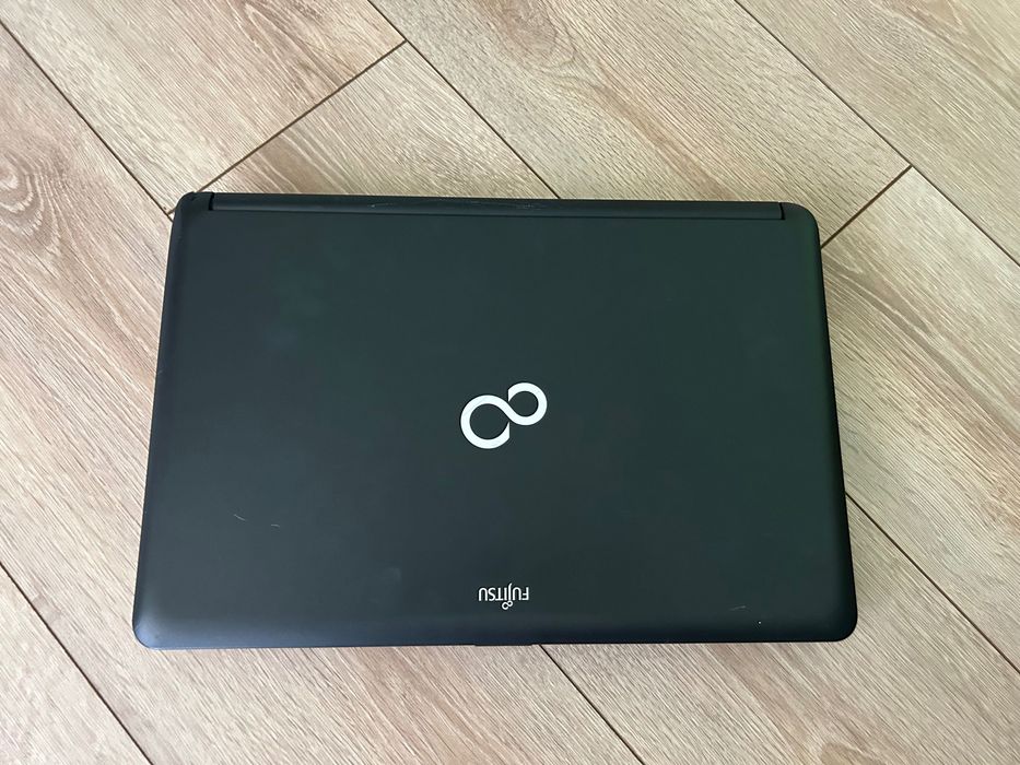 Лаптоп Fujitsu LIFEBOOK A530