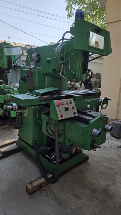 Зубофрезерни станок 5к328а