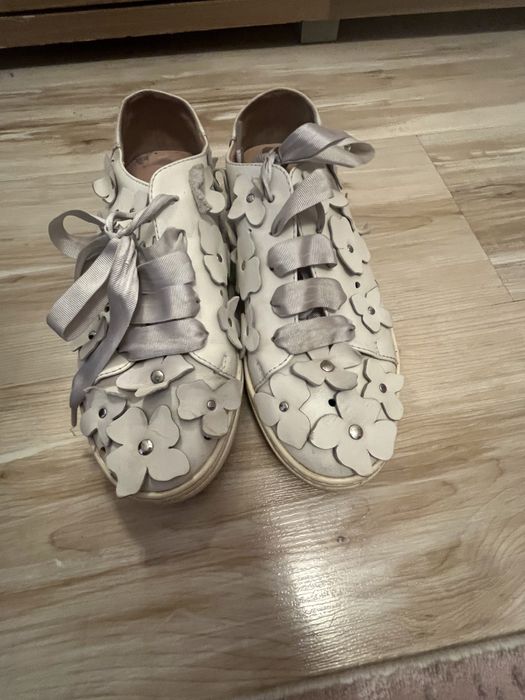 Adidasi musette marimea 37