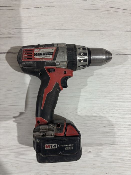 Milwaukee M14 винтоверт