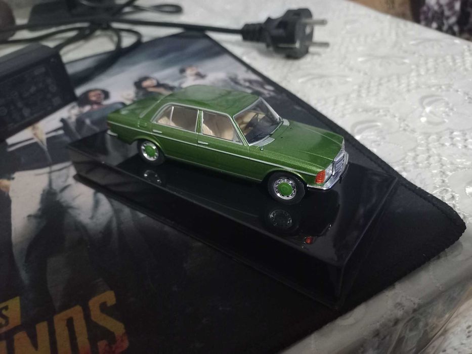 Продам модель w123 240d