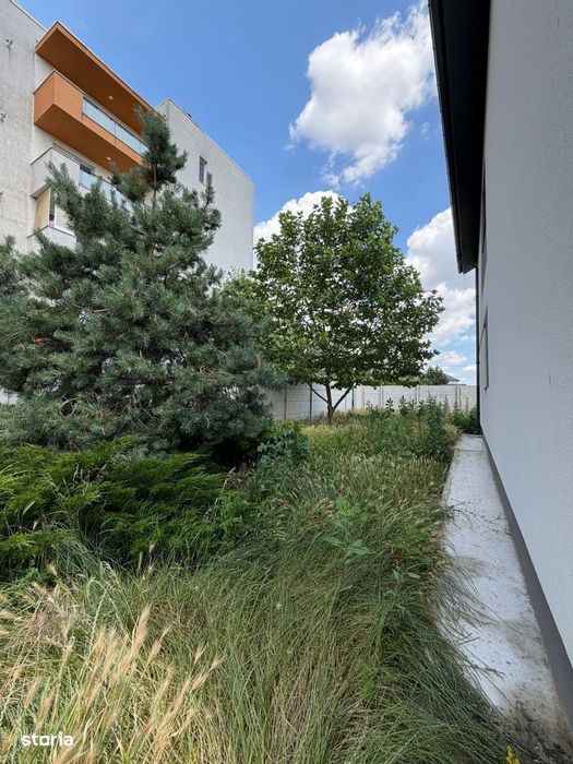 Casă de închiriat 4 camere  și mansardă bragadiru