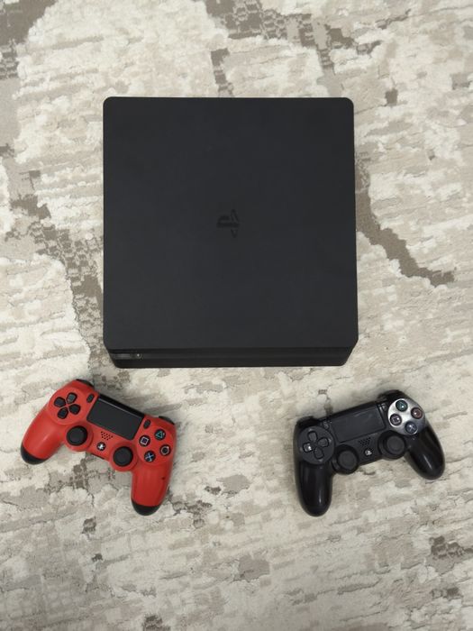 PlayStation 4 slim