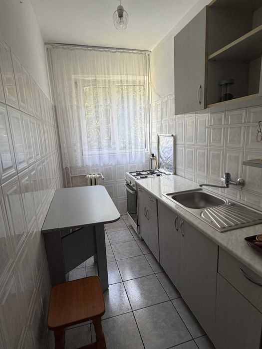 Vanzare Apartament 2 Camere | Etaj 1/4 | Mihai Bravu | Ploiesti