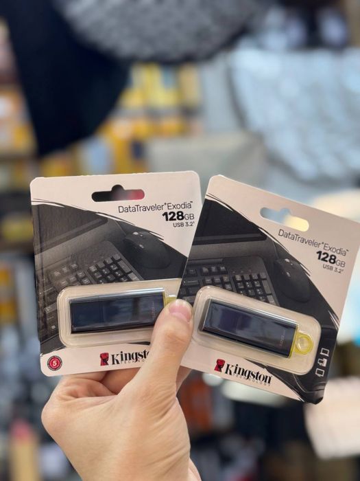 USB флешка Kingston