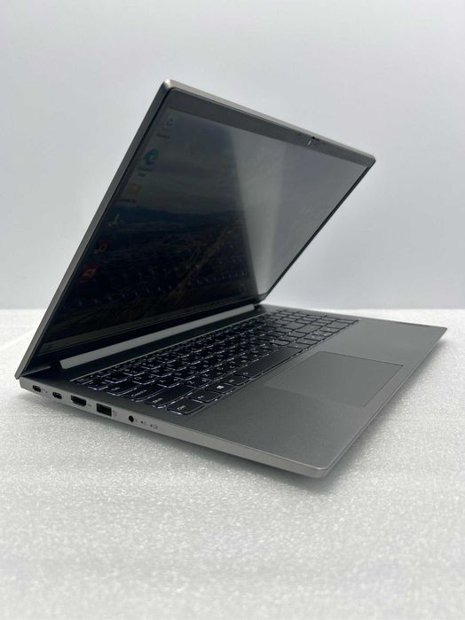Ноутбук Lenovo ThinkBook