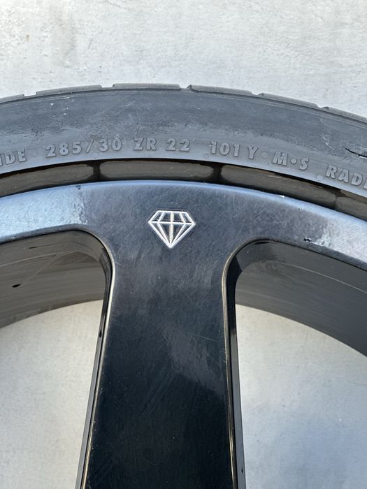 Гуми с джанти 285/30/22