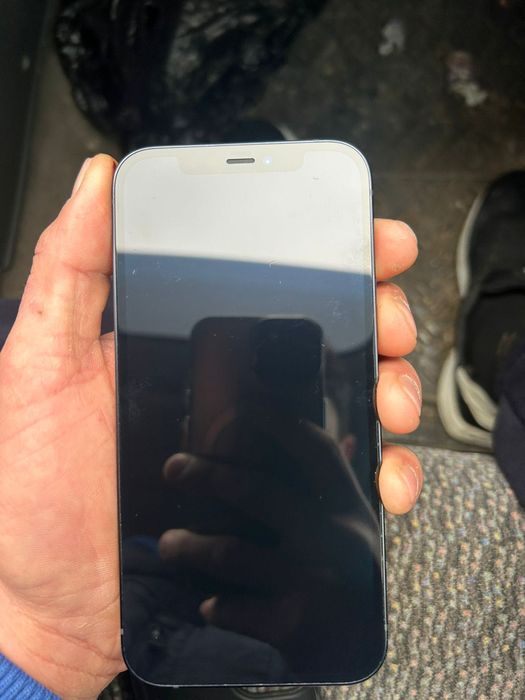 iPhone 12 c гарантией