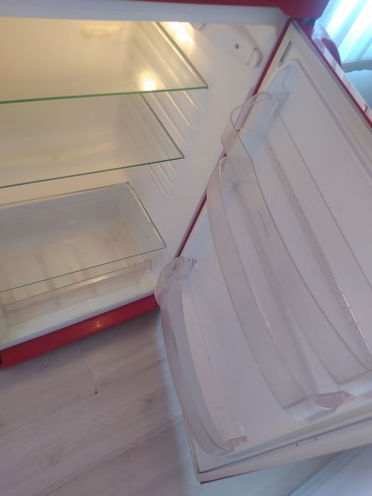 Vand frigider în stare bună