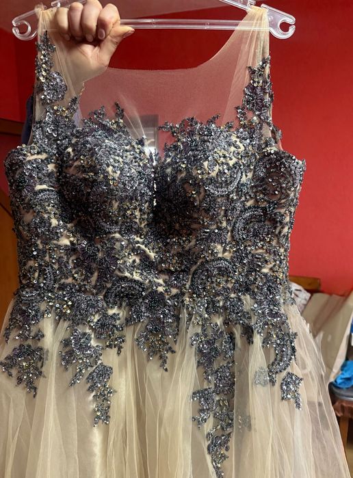 Абитуриентска рокля от  бутик „Емоция“